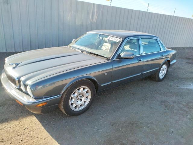 SAJHX6241WC822669 - 1998 JAGUAR XJ8 L GREEN photo 1