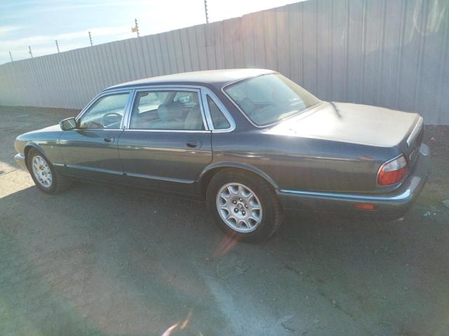 SAJHX6241WC822669 - 1998 JAGUAR XJ8 L GREEN photo 2