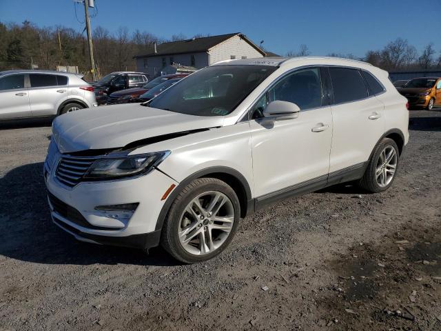 5LMTJ3DHXHUL30835 - 2017 LINCOLN MKC RESERV WHITE photo 1