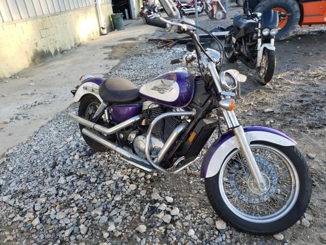 1HFSC3204TA105658 - 1996 HONDA VT1100 C2 TWO TONE photo 1