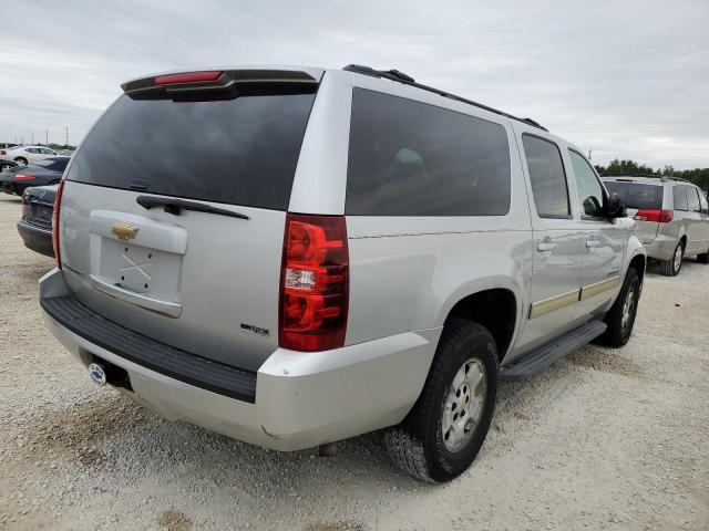 1GNSKHE3XBR358054 - 2011 CHEVROLET SUBURBAN K SILVER photo 3