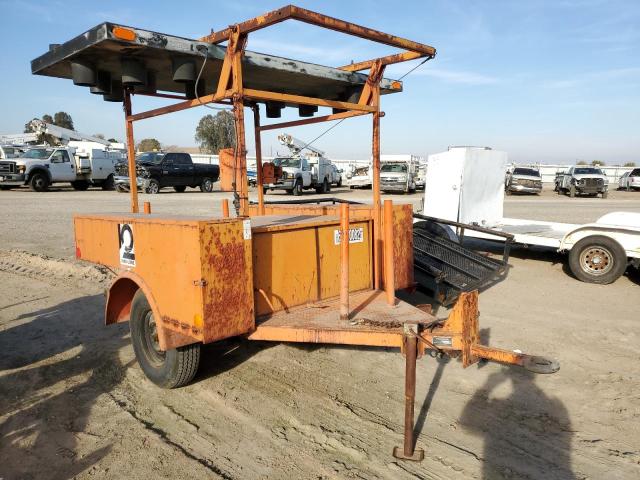 5275666 - 1999 UTILITY TRAILER ORANGE photo 1