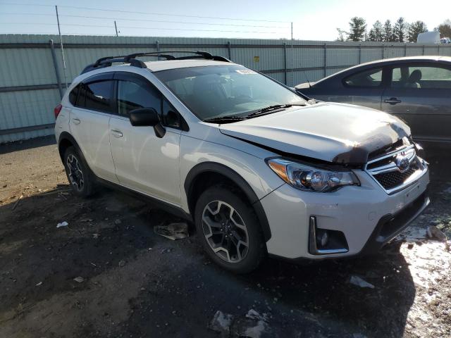 JF2GPAAC2HG265760 - 2017 SUBARU CROSSTREK WHITE photo 4