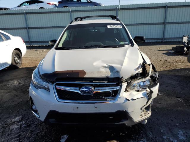 JF2GPAAC2HG265760 - 2017 SUBARU CROSSTREK WHITE photo 5