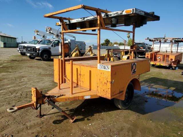 5275663 - 1999 UTILITY TRAILER ORANGE photo 2