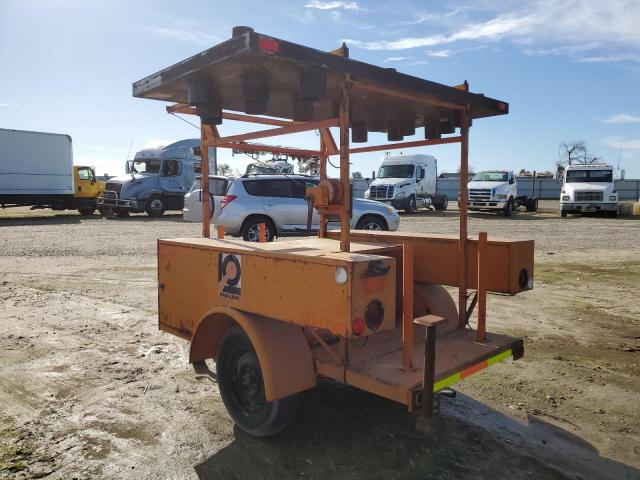 5275663 - 1999 UTILITY TRAILER ORANGE photo 3