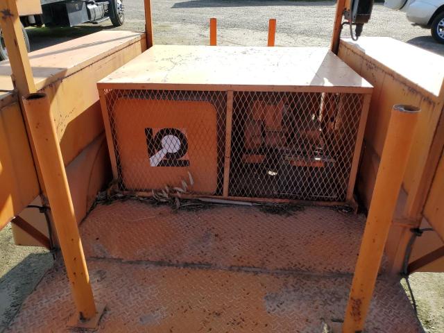 5275663 - 1999 UTILITY TRAILER ORANGE photo 5