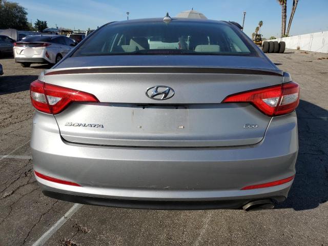 5NPE24AA3FH113497 - 2015 HYUNDAI SONATA ECO SILVER photo 6