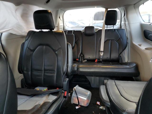 2C4RC1GG6JR274124 - 2018 CHRYSLER PACIFICA L WHITE photo 10