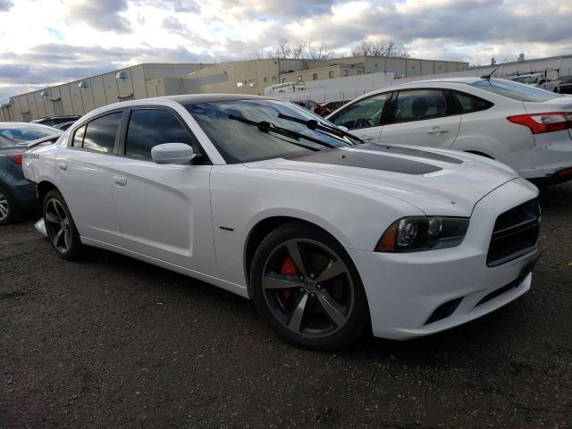 2C3CDXCT4DH631517 - 2013 DODGE CHARGER R/ WHITE photo 4