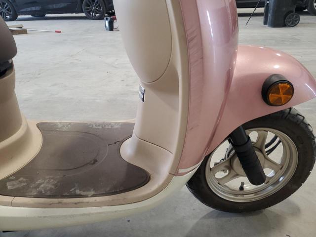 LALAF7011E3102727 - 2014 HONDA NCH50 PINK photo 9