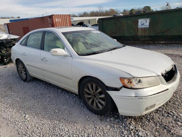 KMHFC46F77A234785 - 2007 HYUNDAI AZERA SE WHITE photo 4