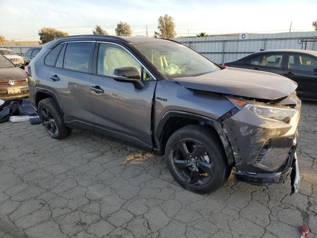 JTMEWRFV1KD518125 - 2019 TOYOTA RAV4 XSE GRAY photo 4