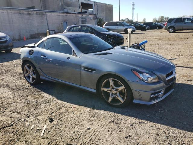 WDDPK4HA1EF084935 - 2014 MERCEDES-BENZ SLK 250 SILVER photo 4