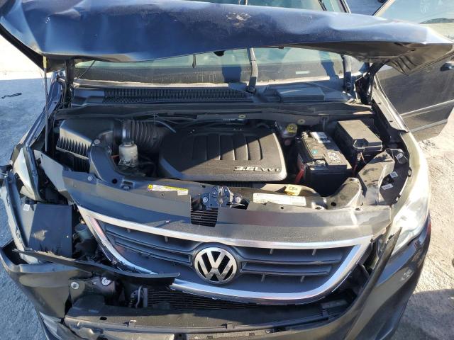 2V4RW4DGXBR670660 - 2011 VOLKSWAGEN ROUTAN S BLACK photo 12