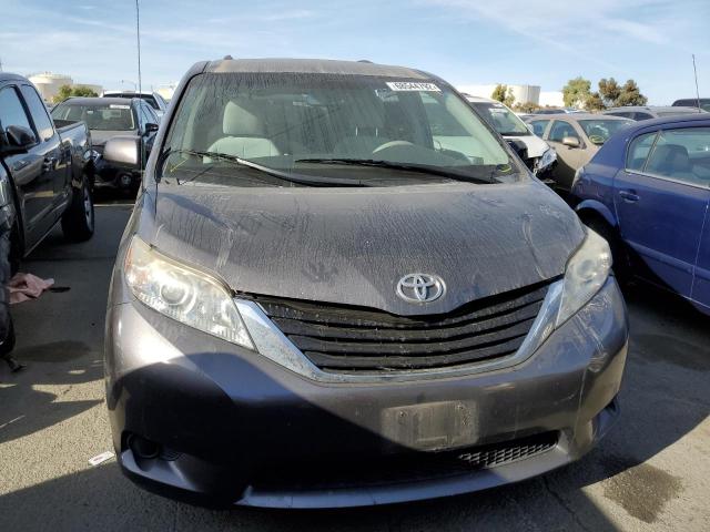 5TDKK3DC1CS243942 - 2012 TOYOTA SIENNA LE GRAY photo 5