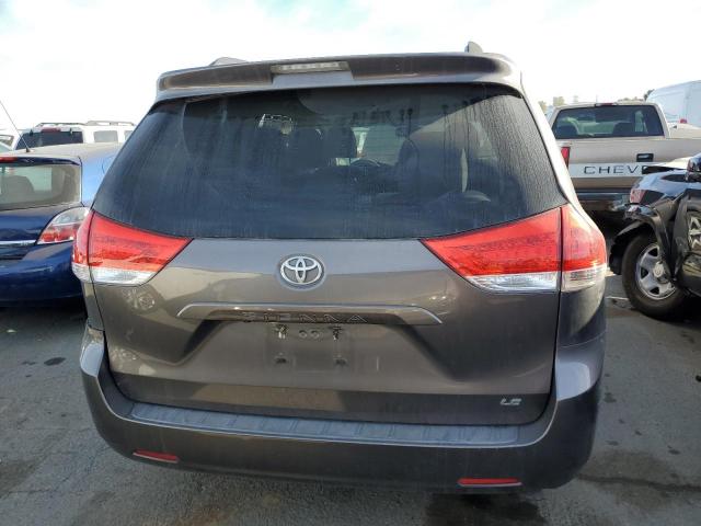 5TDKK3DC1CS243942 - 2012 TOYOTA SIENNA LE GRAY photo 6