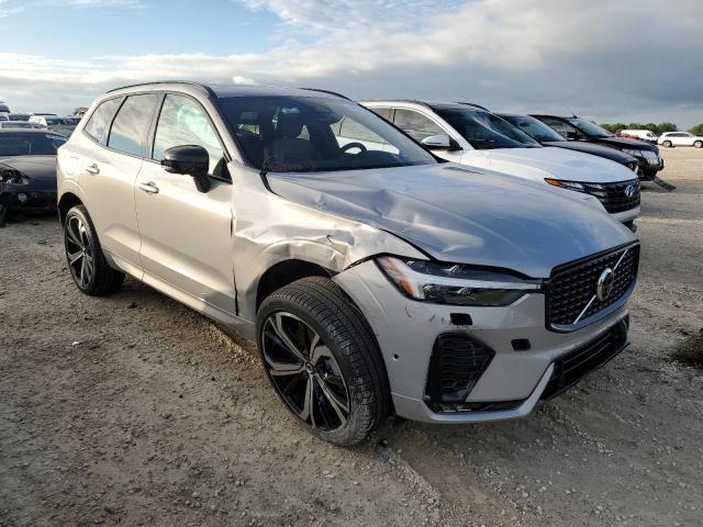 YV4062RM0N1088224 - 2022 VOLVO XC60 B6 R- GRAY photo 4