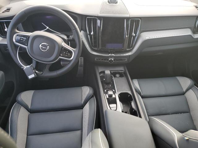 YV4062RM0N1088224 - 2022 VOLVO XC60 B6 R- GRAY photo 8