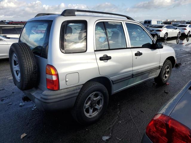 2CNBJ13C9Y6933573 - 2000 CHEVROLET TRACKER SILVER photo 3