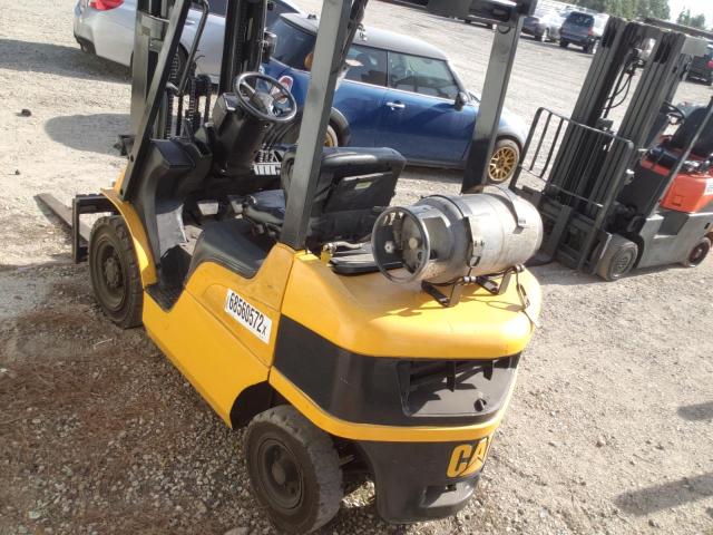 AT3506855 - 2010 CATERPILLAR FORKLIFT YELLOW photo 3