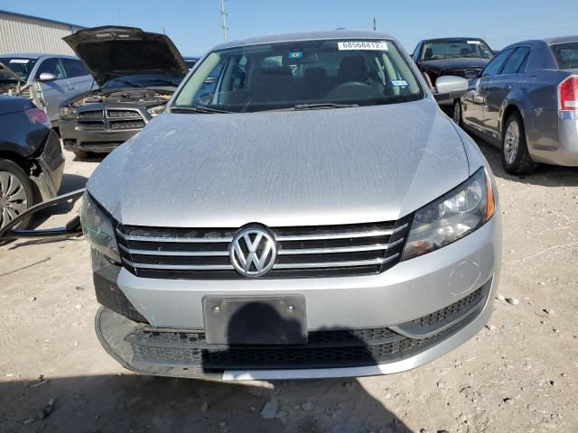 1VWAP7A37DC025237 - 2013 VOLKSWAGEN PASSAT S SILVER photo 5