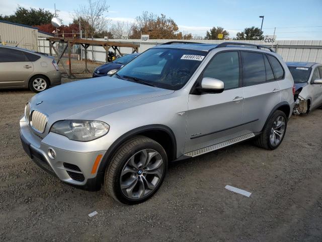 5UXZV8C58D0C15213 - 2013 BMW X5 XDRIVE5 SILVER photo 1