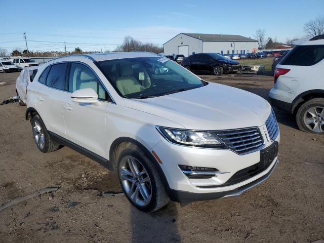 5LMCJ2A95FUJ45757 - 2015 LINCOLN MKC WHITE photo 4