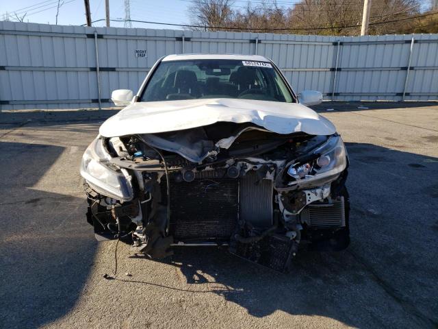 JHMCR6F59HC020961 - 2017 HONDA ACCORD WHITE photo 5