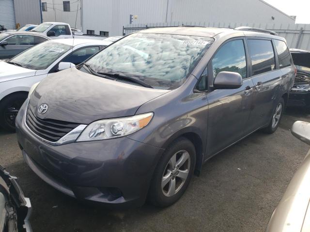 5TDKK3DC1CS212433 - 2012 TOYOTA SIENNA LE GRAY photo 1