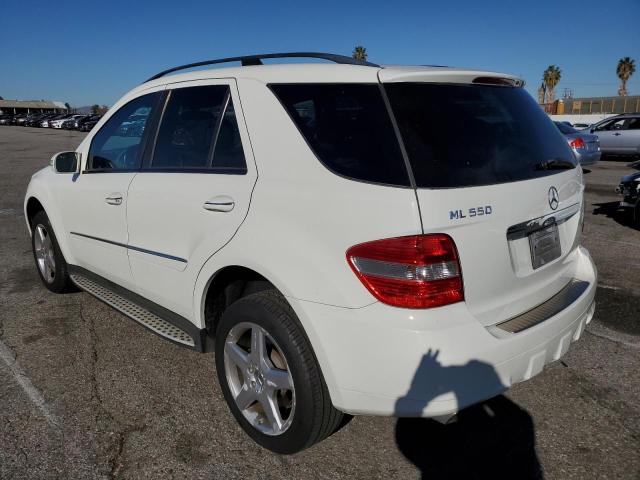 4JGBB72E68A327024 - 2008 MERCEDES-BENZ ML 550 WHITE photo 2