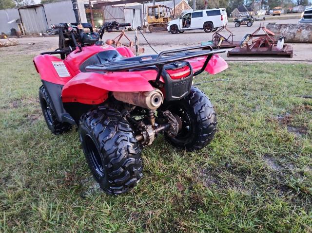 1HFTE350GA4304345 - 2010 HONDA TRX420 FM RED photo 3