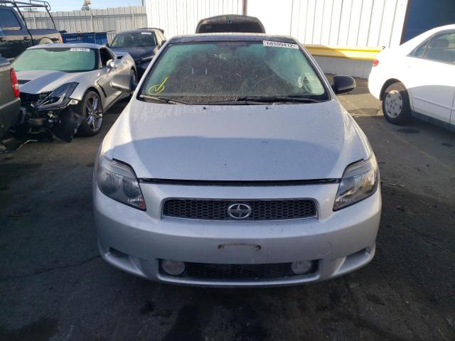 JTKDE167X60107796 - 2006 TOYOTA SCION TC SILVER photo 5