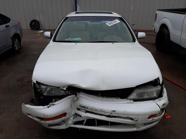 JN1CA21D4XT812436 - 1999 NISSAN MAXIMA WHITE photo 5