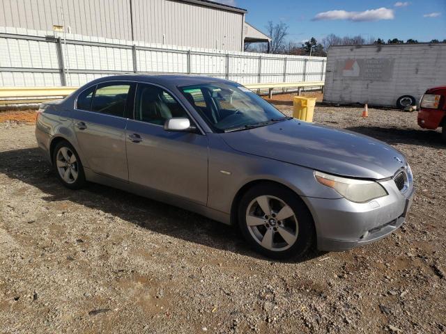 WBANF33567CS41824 - 2007 BMW 525 XI GRAY photo 4