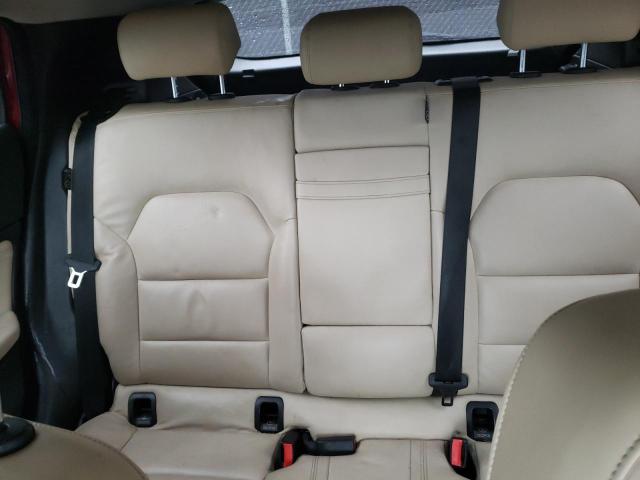 SJKCH5CR6JA053453 - 2018 INFINITI QX30 BASE RED photo 10