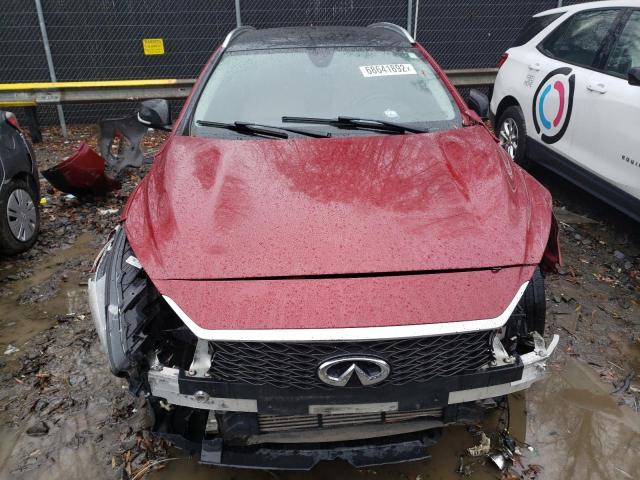 SJKCH5CR6JA053453 - 2018 INFINITI QX30 BASE RED photo 5