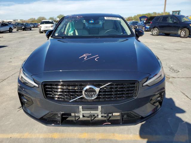 7JR102FZ6MG111933 - 2021 VOLVO S60 T5 R-D BLUE photo 5