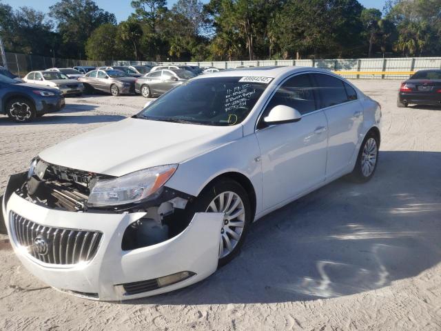 W04GP5EC2B1006786 - 2011 BUICK REGAL CXL WHITE photo 1