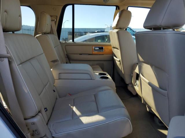 5LMFU28548LJ17870 - 2008 LINCOLN NAVIGATOR 白色 照片 11