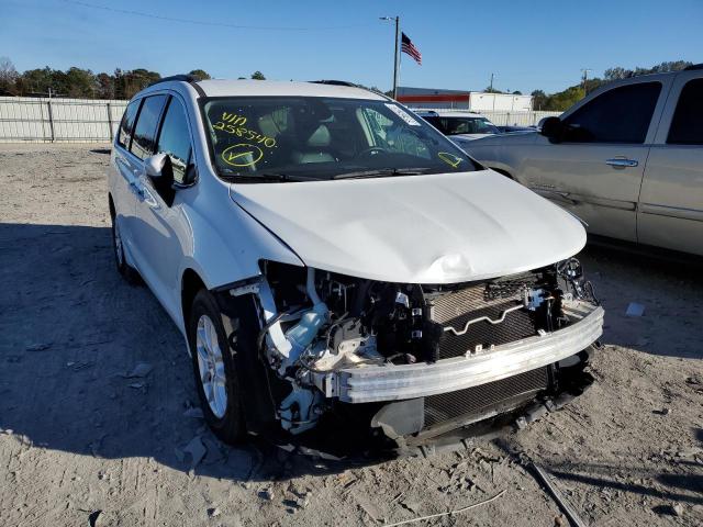 2C4RC1DG7LR258540 - 2020 CHRYSLER VOYAGER LX WHITE photo 4