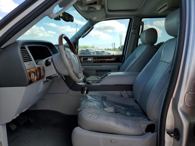 5LMFU27R94LJ28815 - 2004 LINCOLN NAVIGATOR SILVER photo 7