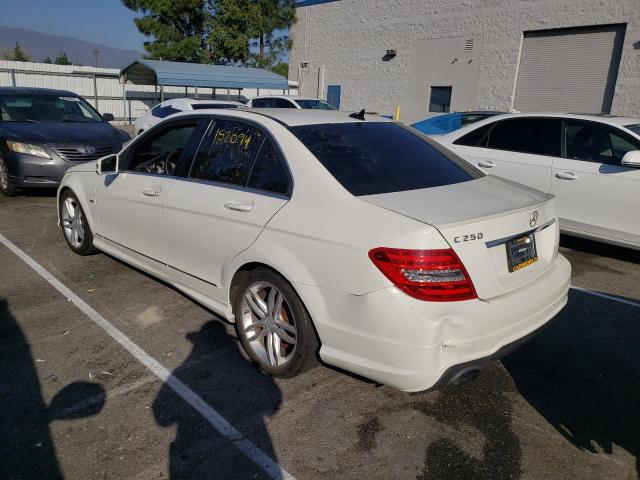 WDDGF4HB2CR219607 - 2012 MERCEDES-BENZ C 250 WHITE photo 2