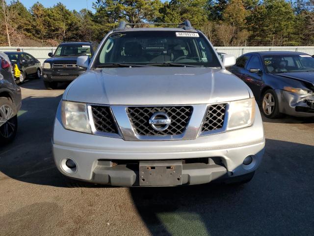 1N6AD09W48C425860 - 2008 NISSAN FRONTIER C SILVER photo 5