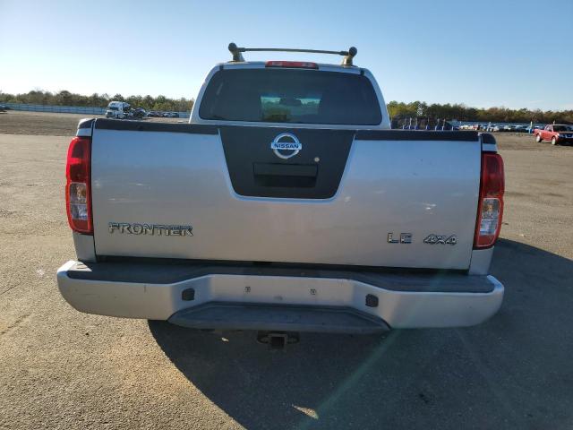 1N6AD09W48C425860 - 2008 NISSAN FRONTIER C SILVER photo 6