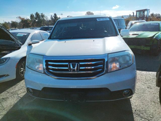 5FNYF3H95DB015512 - 2013 HONDA PILOT TOUR WHITE photo 5