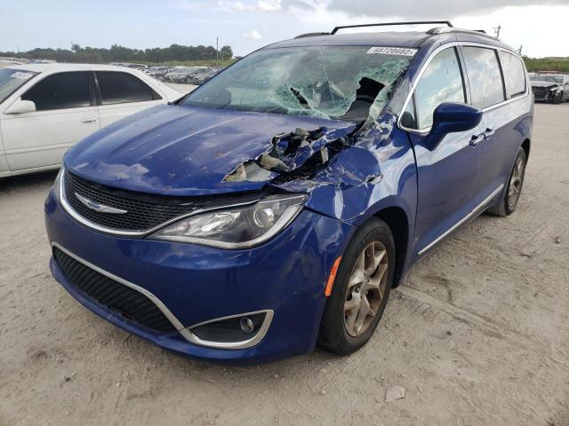 2C4RC1BGXJR276188 - 2018 CHRYSLER PACIFICA T BLUE photo 1