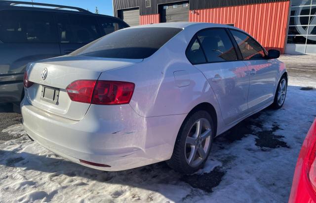3VW2K7AJ8DM360863 - 2013 VOLKSWAGEN JETTA BASE WHITE photo 4