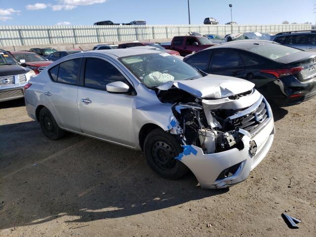 3N1CN7AP4FL821376 - 2015 NISSAN VERSA SILVER photo 4