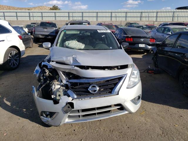 3N1CN7AP4FL821376 - 2015 NISSAN VERSA SILVER photo 5